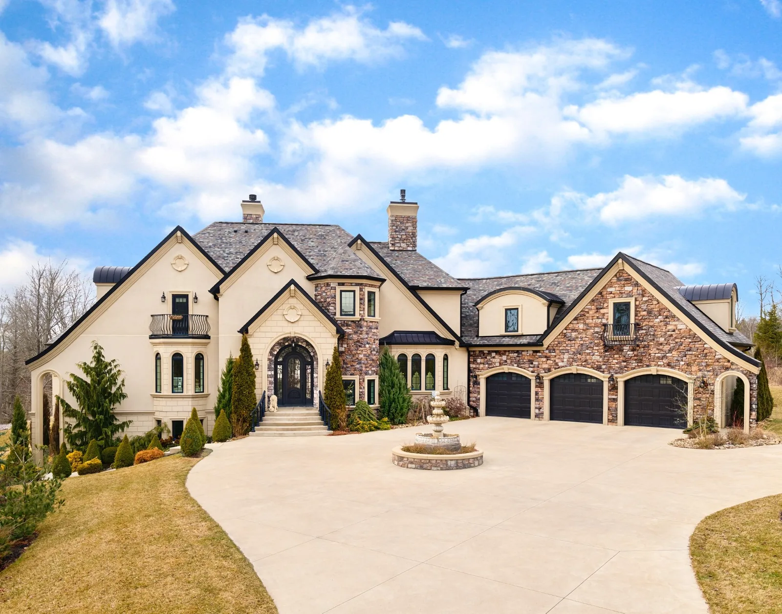 Crafting Your Dream Home: Custom New Home Construction vs. Cookie-Cutter Homes