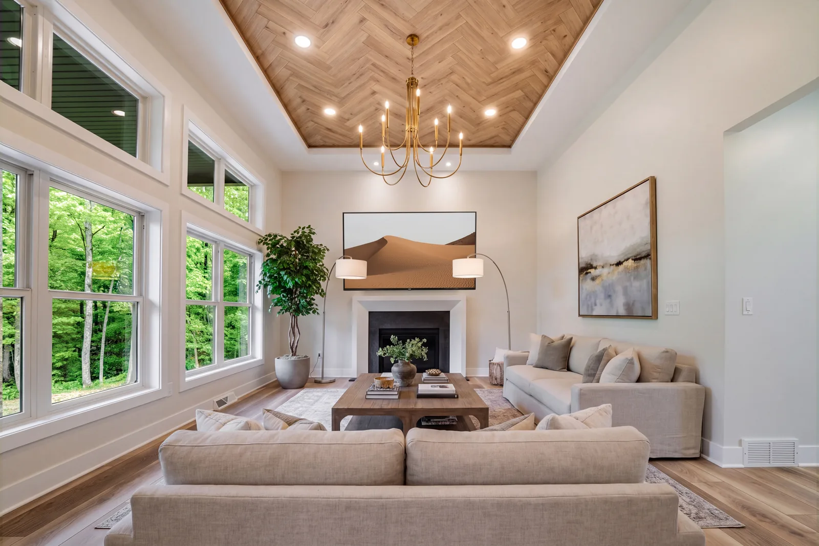 The Vista House — Living room with fireplace