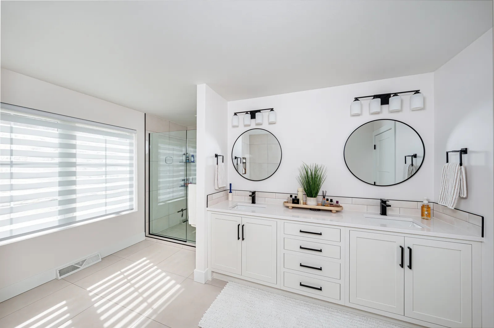 Birchwood Residence — Bathroom double vanity