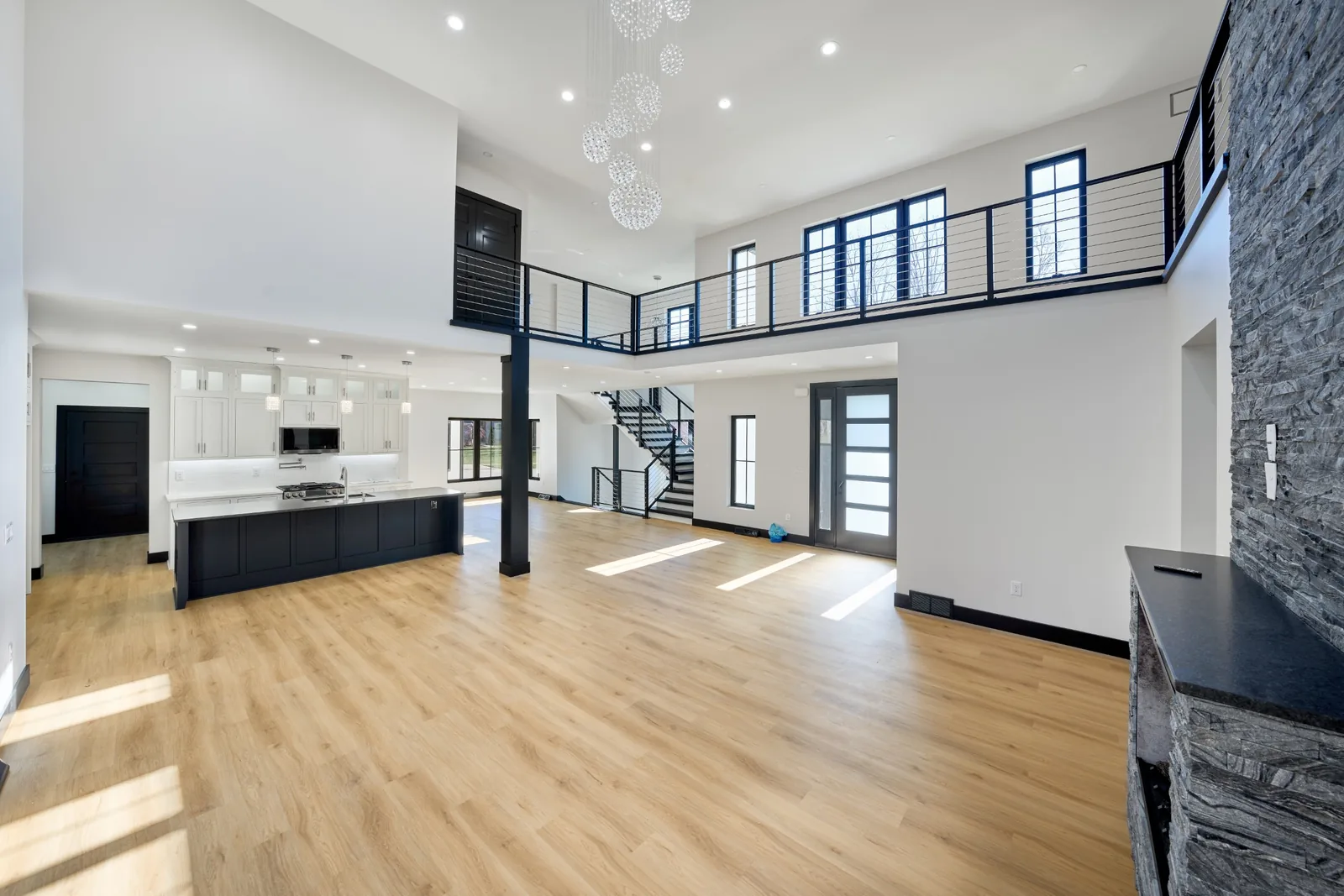 The Edgewood Residence — image 6