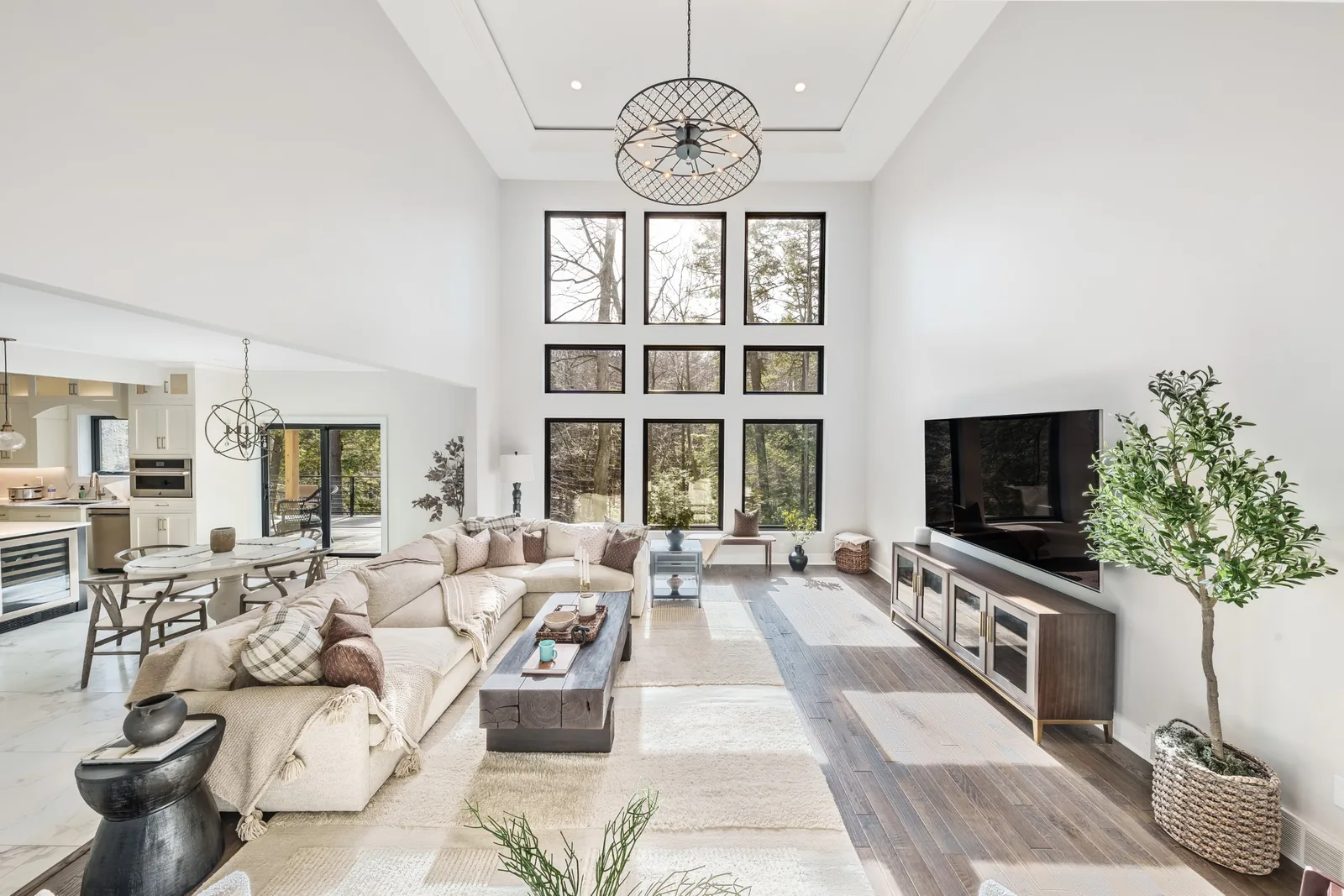 The North Point Residence — image 6