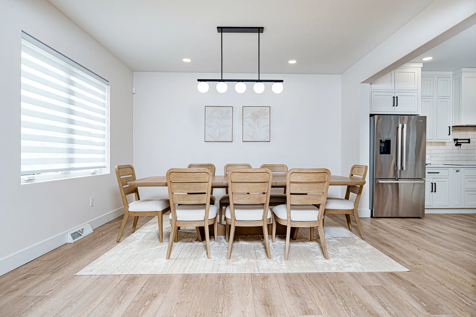 Birchwood Residence — Dining space
