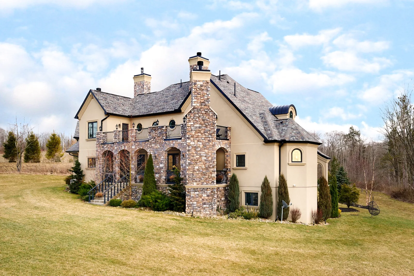 The Courtyard House — image 4