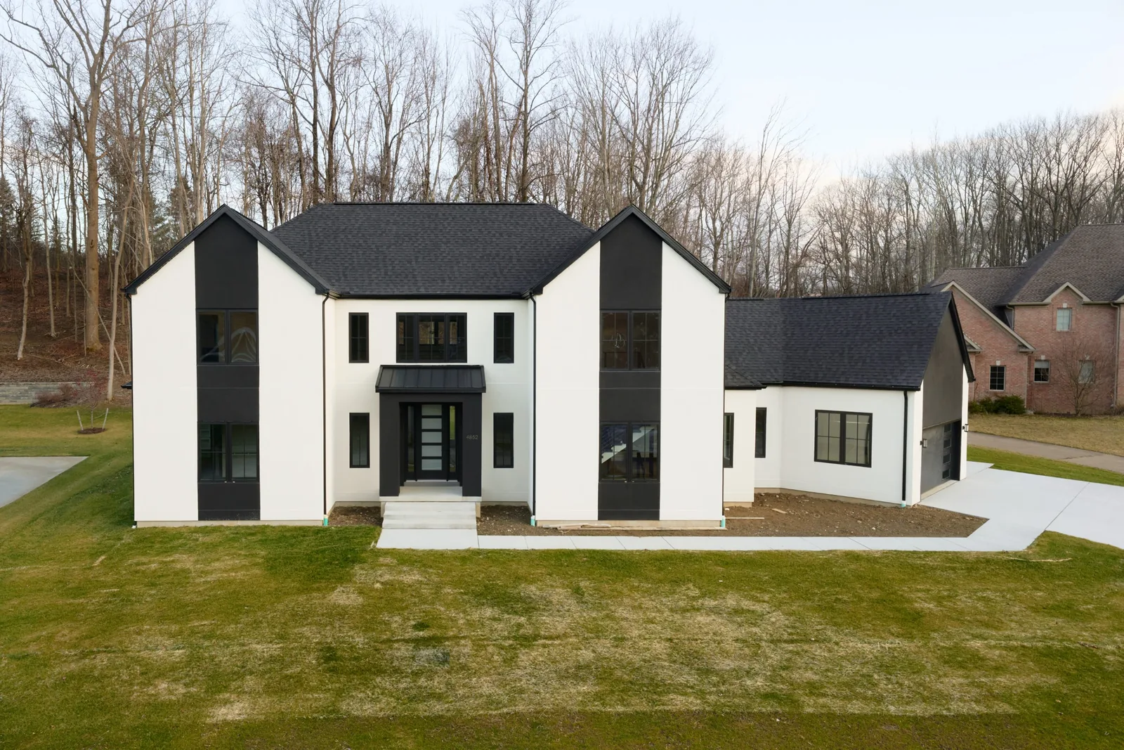 The Edgewood Residence — image 4