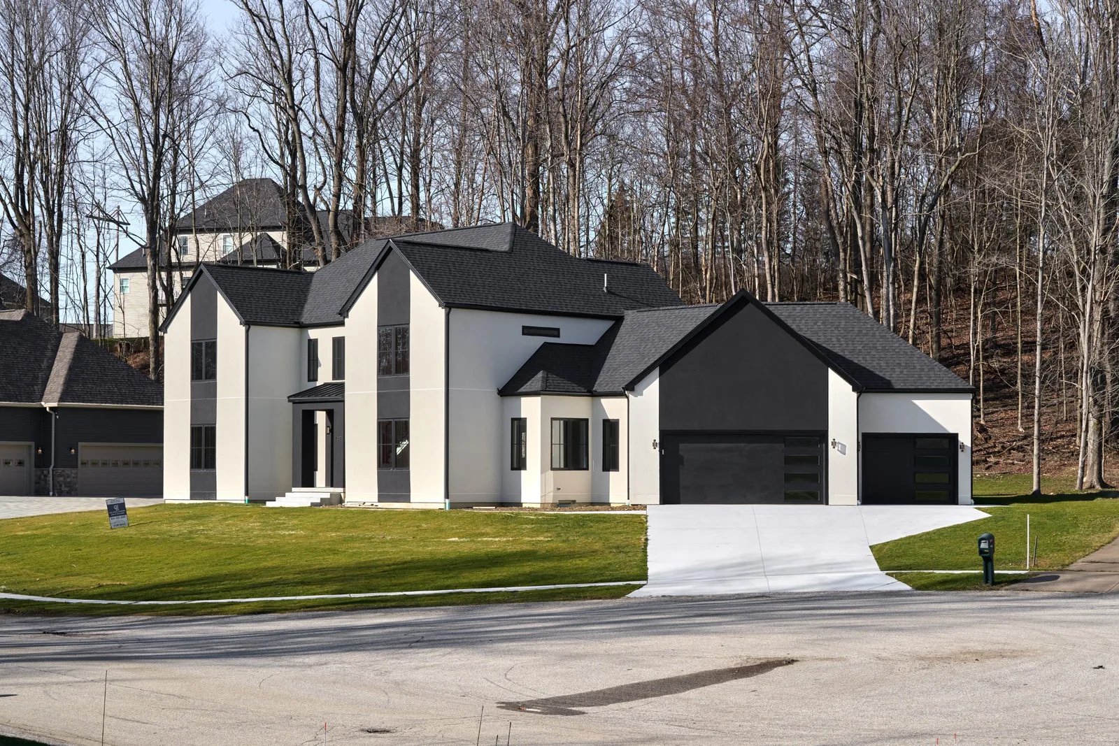 The Edgewood Residence — image 3